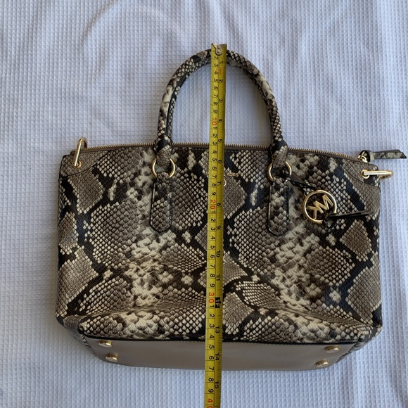 Michael Kors snake skin satchel no long strap - Picture 12 of 14